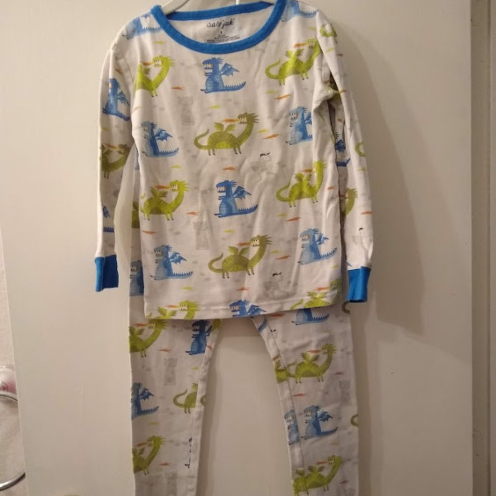Cat & Jack PJs dragons and knights, size 8